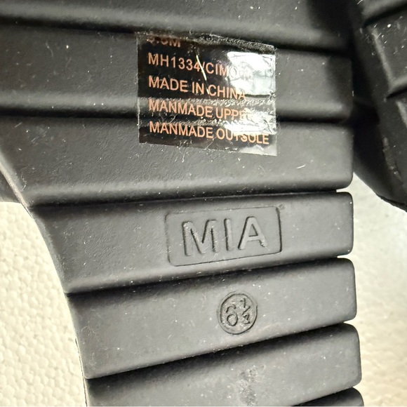 Mia Cimone Quilted Slide - Picture 9 of 10